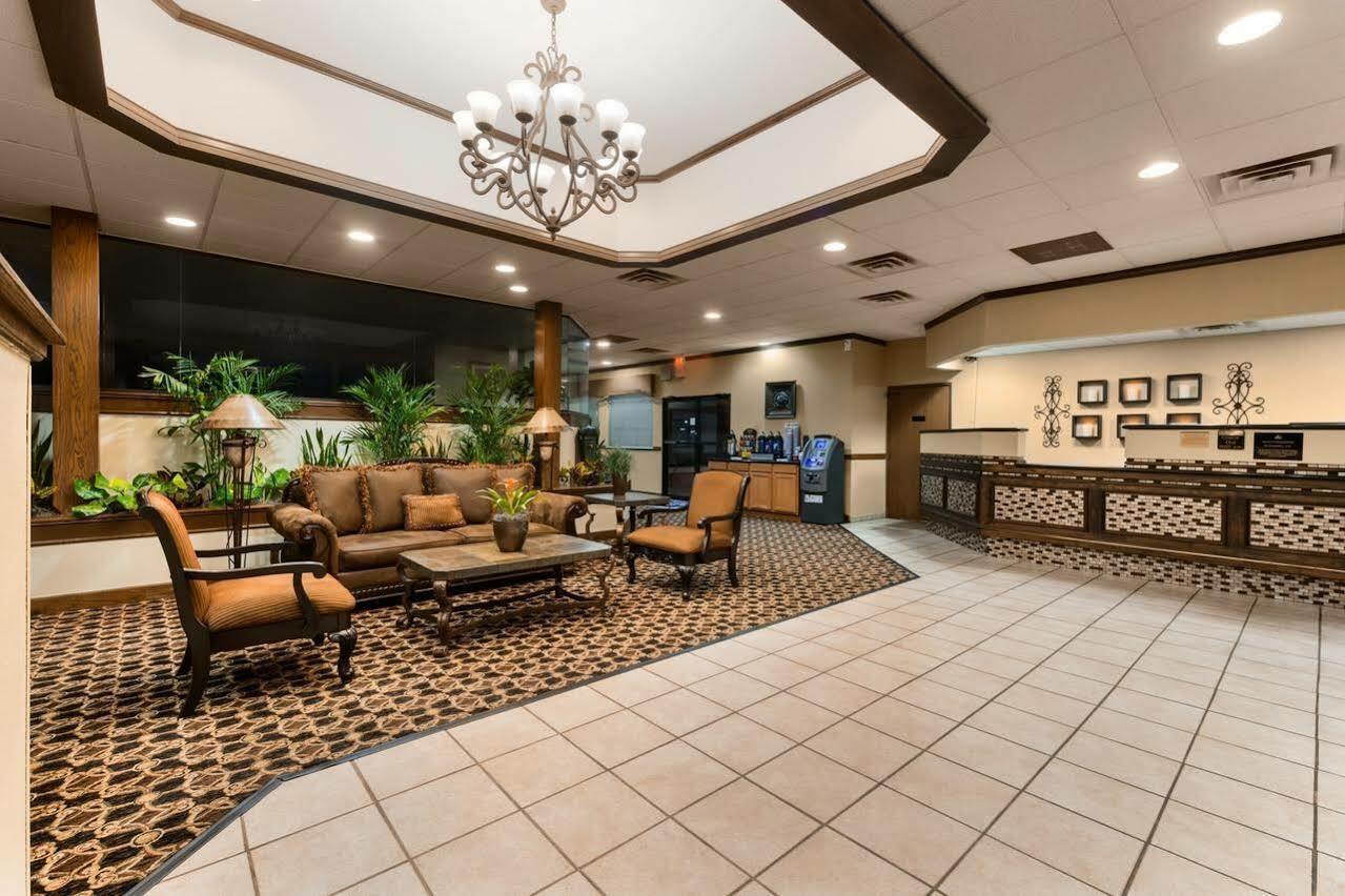 Broadway Inn & Suites Oklahoma City Bagian luar foto