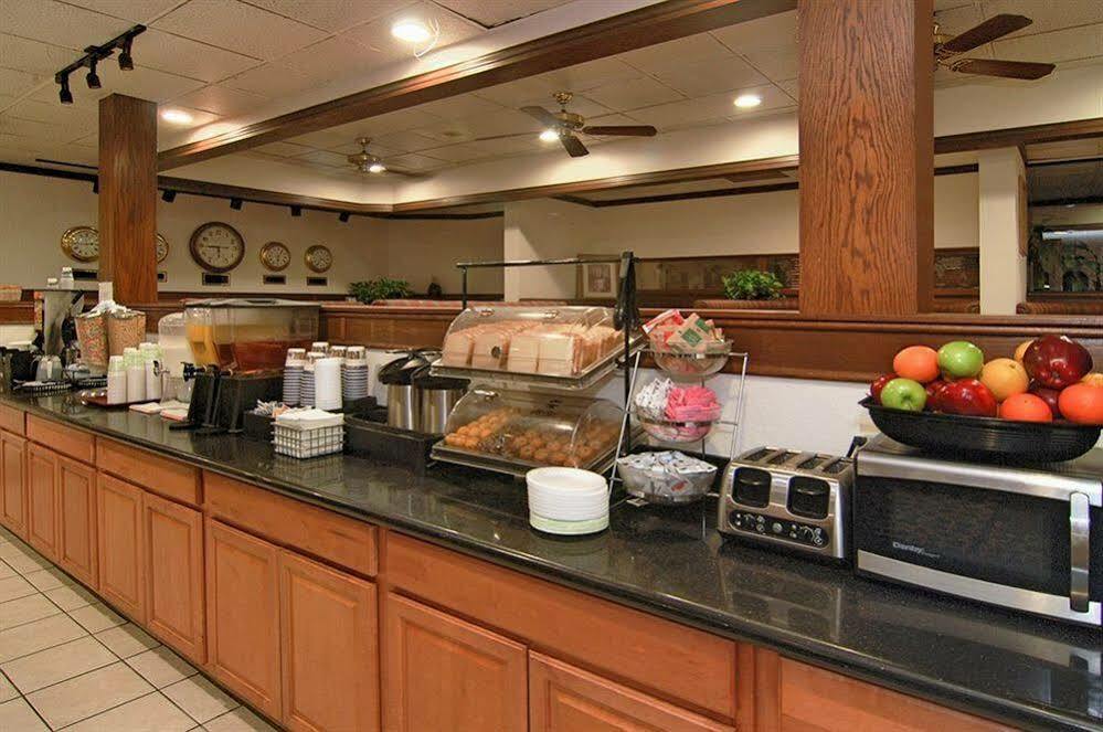 Broadway Inn & Suites Oklahoma City Bagian luar foto