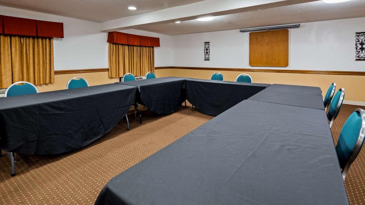 Broadway Inn & Suites Oklahoma City Bagian luar foto